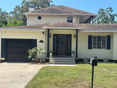 4964 44th Avenue N St Petersburg FL 33709