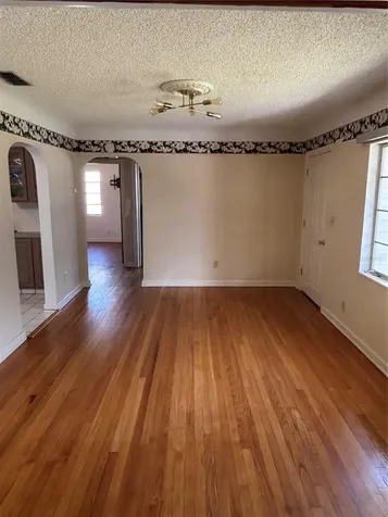 4964 44th Avenue N St Petersburg FL 33709