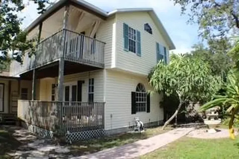 4964 44th Avenue N St Petersburg FL 33709