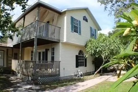 4964 44th Avenue N St Petersburg FL 33709