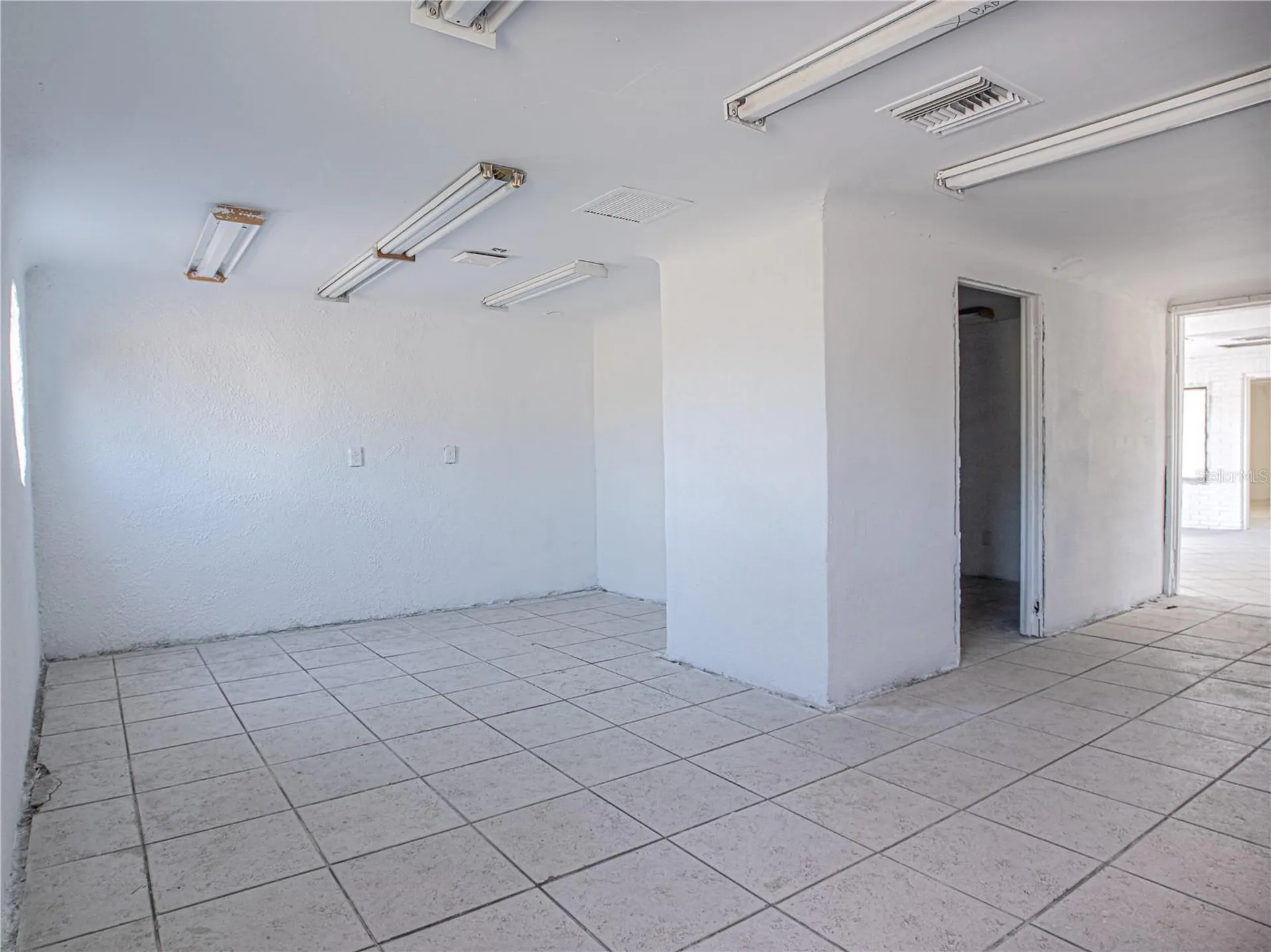 7618 Us Highway 19 New Port Richey FL 34652
