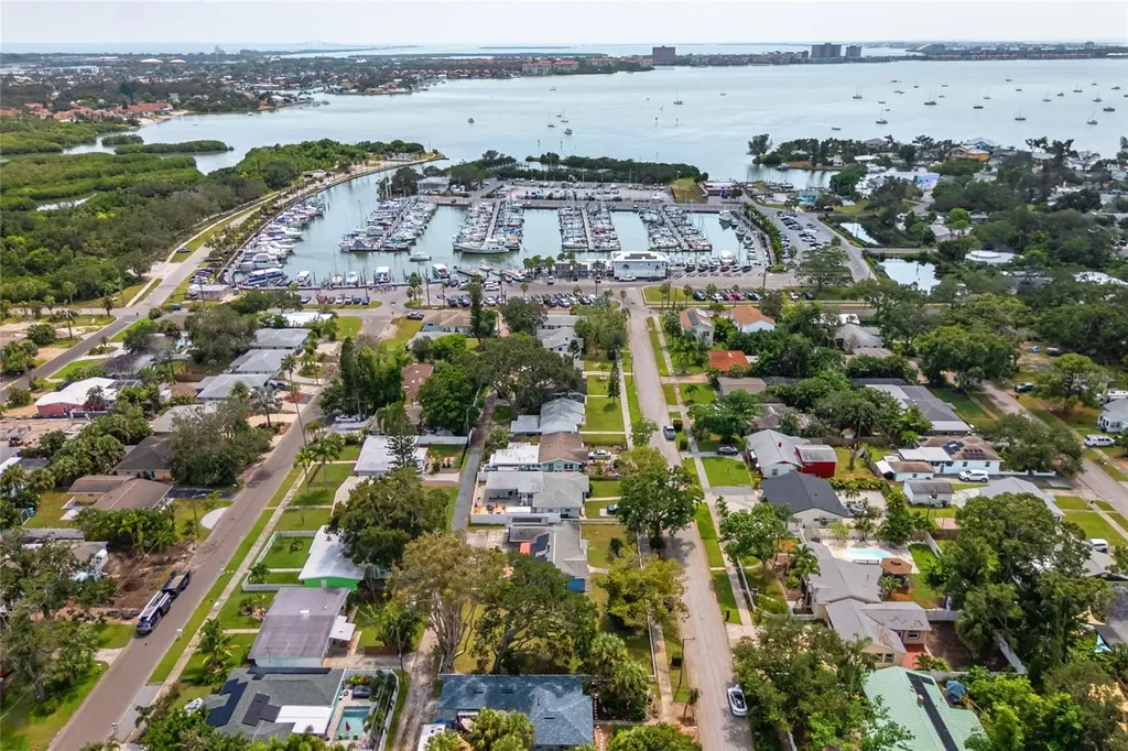 2800 Tifton Street S Gulfport FL 33711