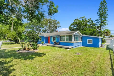 2800 Tifton Street S Gulfport FL 33711