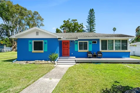 2800 Tifton Street S Gulfport FL 33711