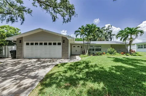 1180 Nelson Street Dunedin FL 34698
