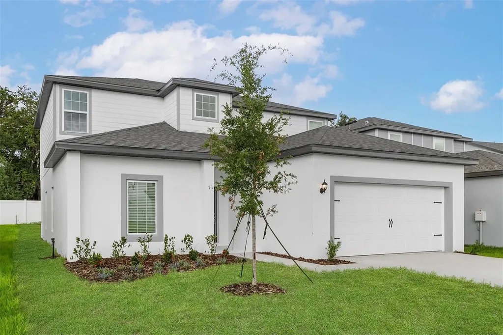 13288 Tula Loop Astatula FL 34705