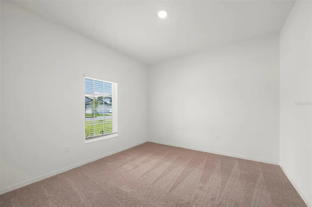 13288 Tula Loop Astatula FL 34705