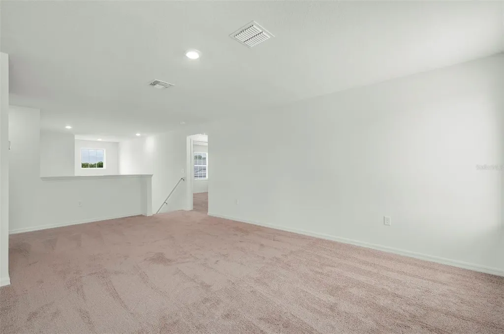 13288 Tula Loop Astatula FL 34705