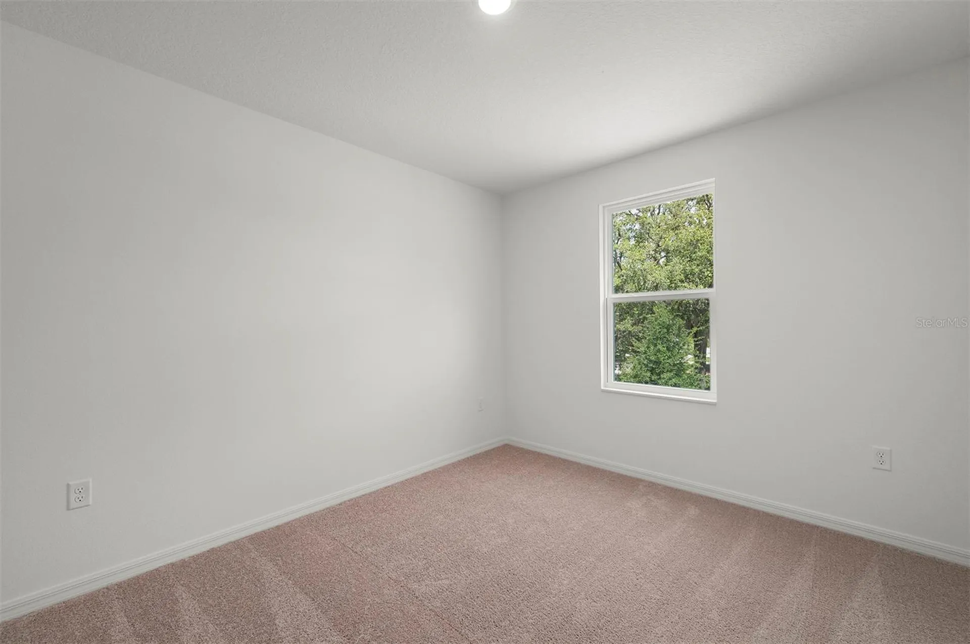 13288 Tula Loop Astatula FL 34705