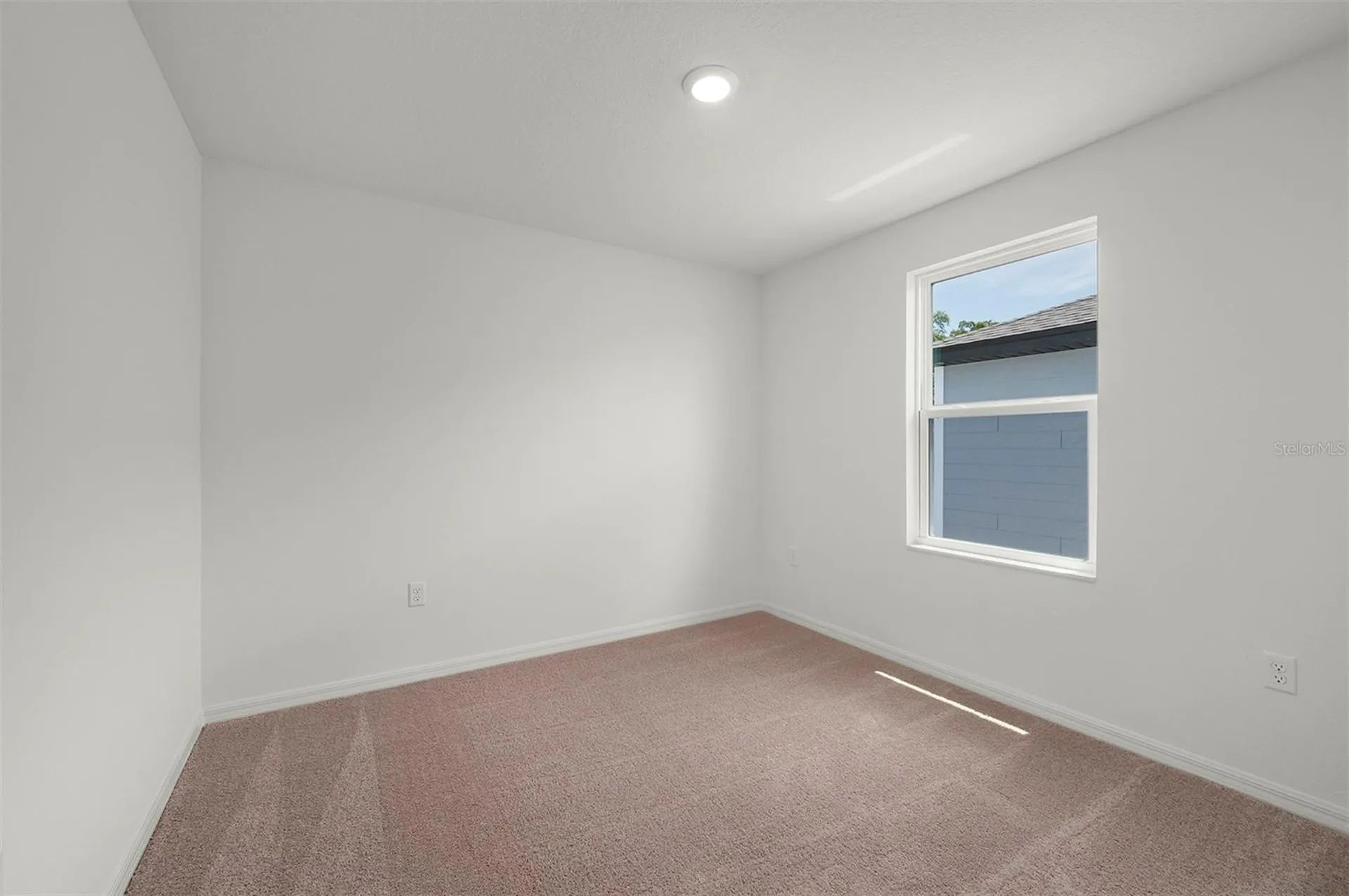 13288 Tula Loop Astatula FL 34705