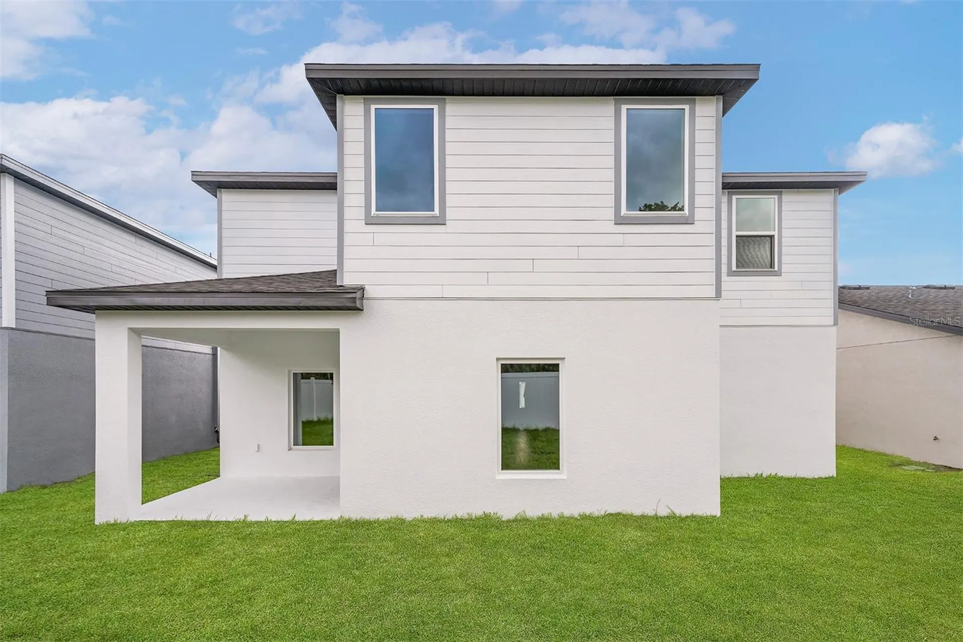 13288 Tula Loop Astatula FL 34705