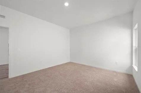 13288 Tula Loop Astatula FL 34705