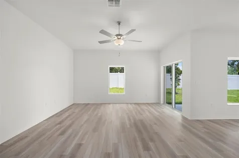 13288 Tula Loop Astatula FL 34705