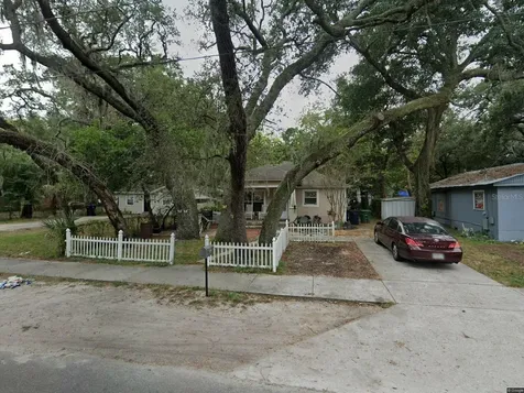 2113 E Ellicott Street Tampa FL 33610