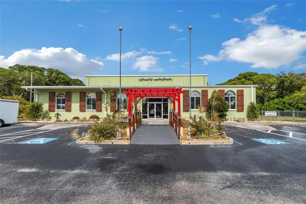 7633 131st Street Seminole FL 33776