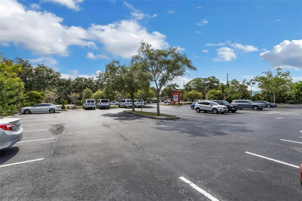 7633 131st Street Seminole FL 33776