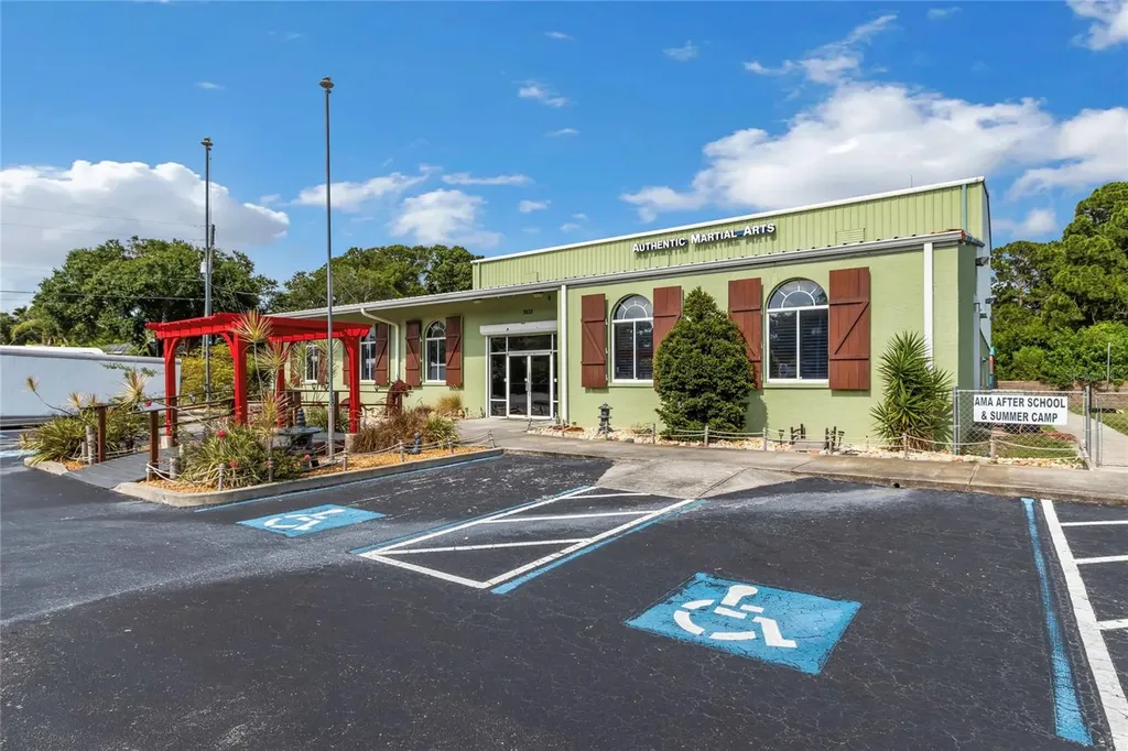 7633 131st Street Seminole FL 33776