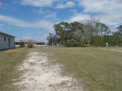 5552 Holiday Park Boulevard North Port FL 34287