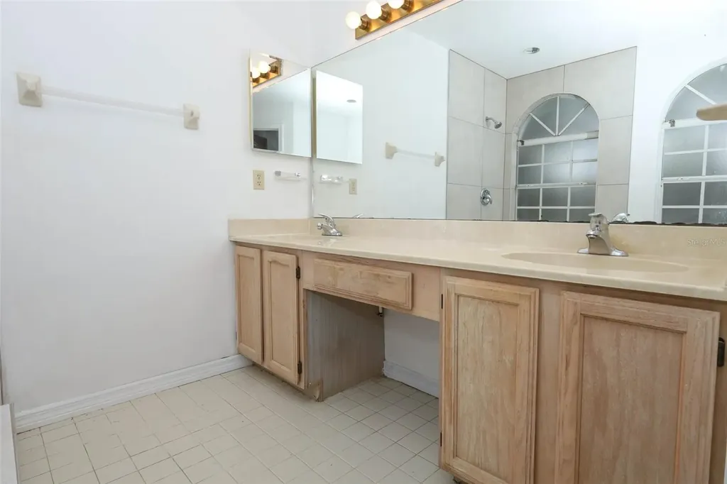 1675 Thornhill Circle Oviedo FL 32765