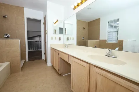 1675 Thornhill Circle Oviedo FL 32765