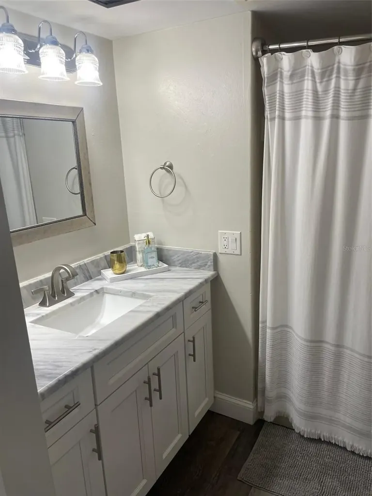 690 Island Way Clearwater Beach FL 33767