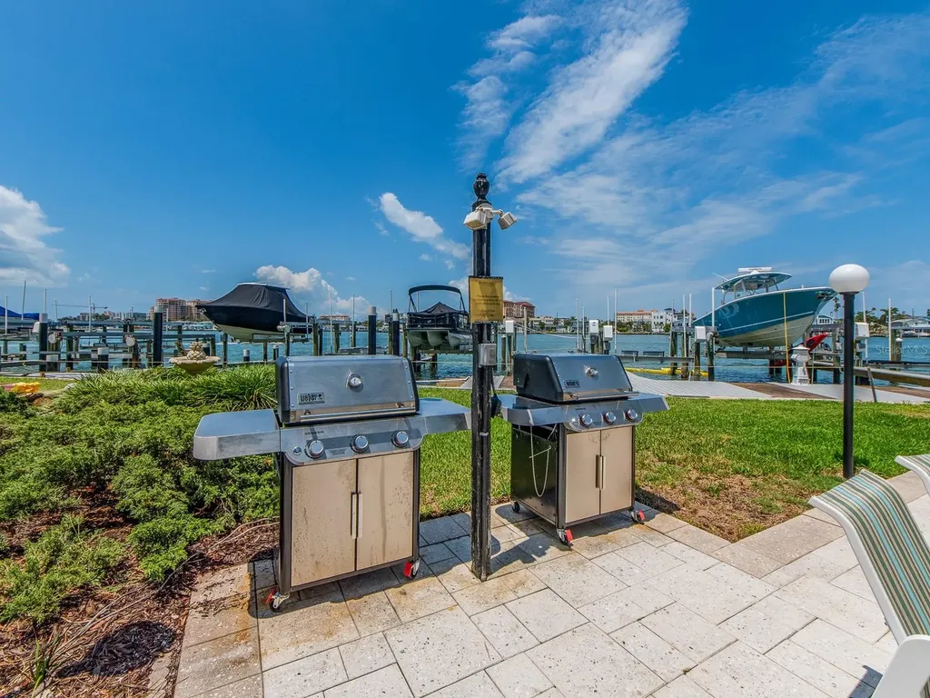 690 Island Way Clearwater Beach FL 33767