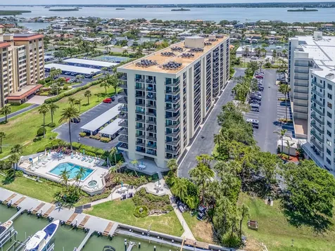 690 Island Way Clearwater Beach FL 33767