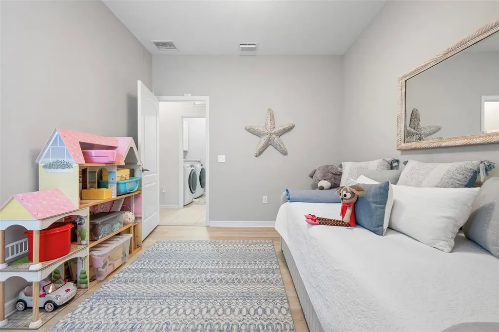 4616 Whispering Leaves Drive Sarasota FL 34243