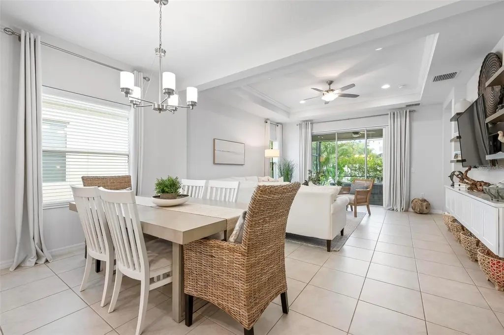 4616 Whispering Leaves Drive Sarasota FL 34243