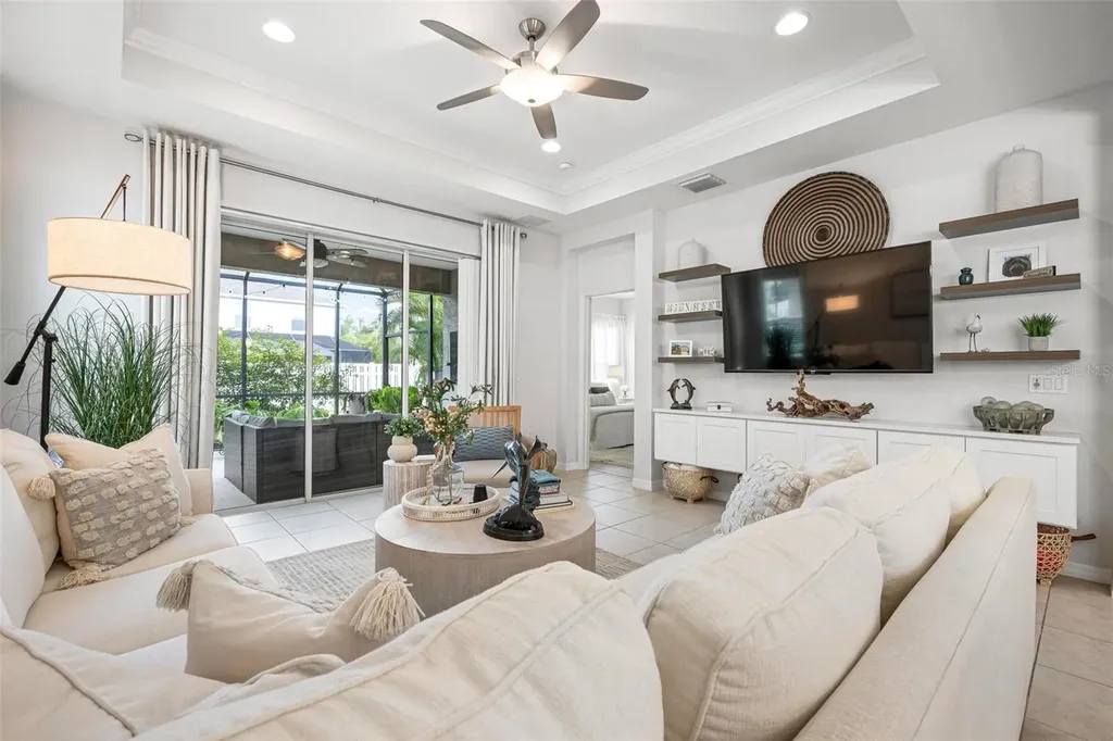4616 Whispering Leaves Drive Sarasota FL 34243