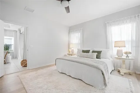 4616 Whispering Leaves Drive Sarasota FL 34243