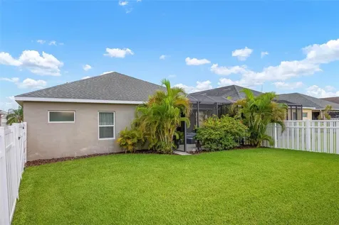 4616 Whispering Leaves Drive Sarasota FL 34243