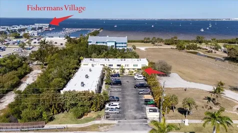 1020 W Marion Avenue Punta Gorda FL 33950