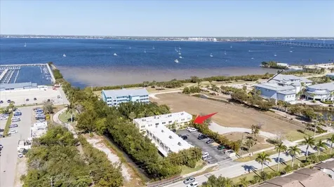 1020 W Marion Avenue Punta Gorda FL 33950