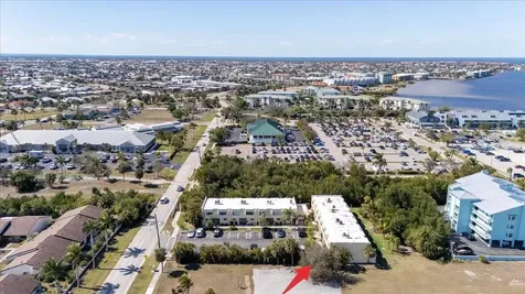 1020 W Marion Avenue Punta Gorda FL 33950