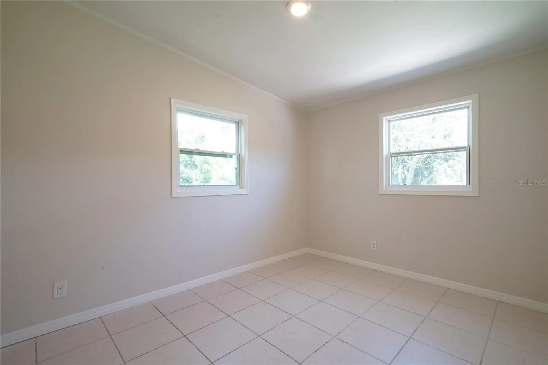 107 E Spruce Street Tarpon Springs FL 34689
