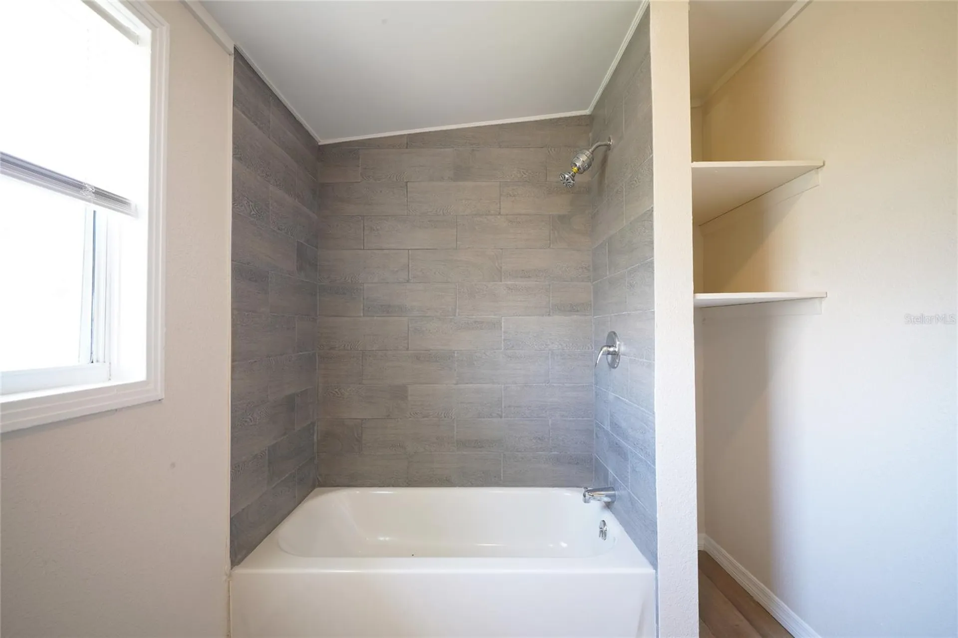 107 E Spruce Street Tarpon Springs FL 34689