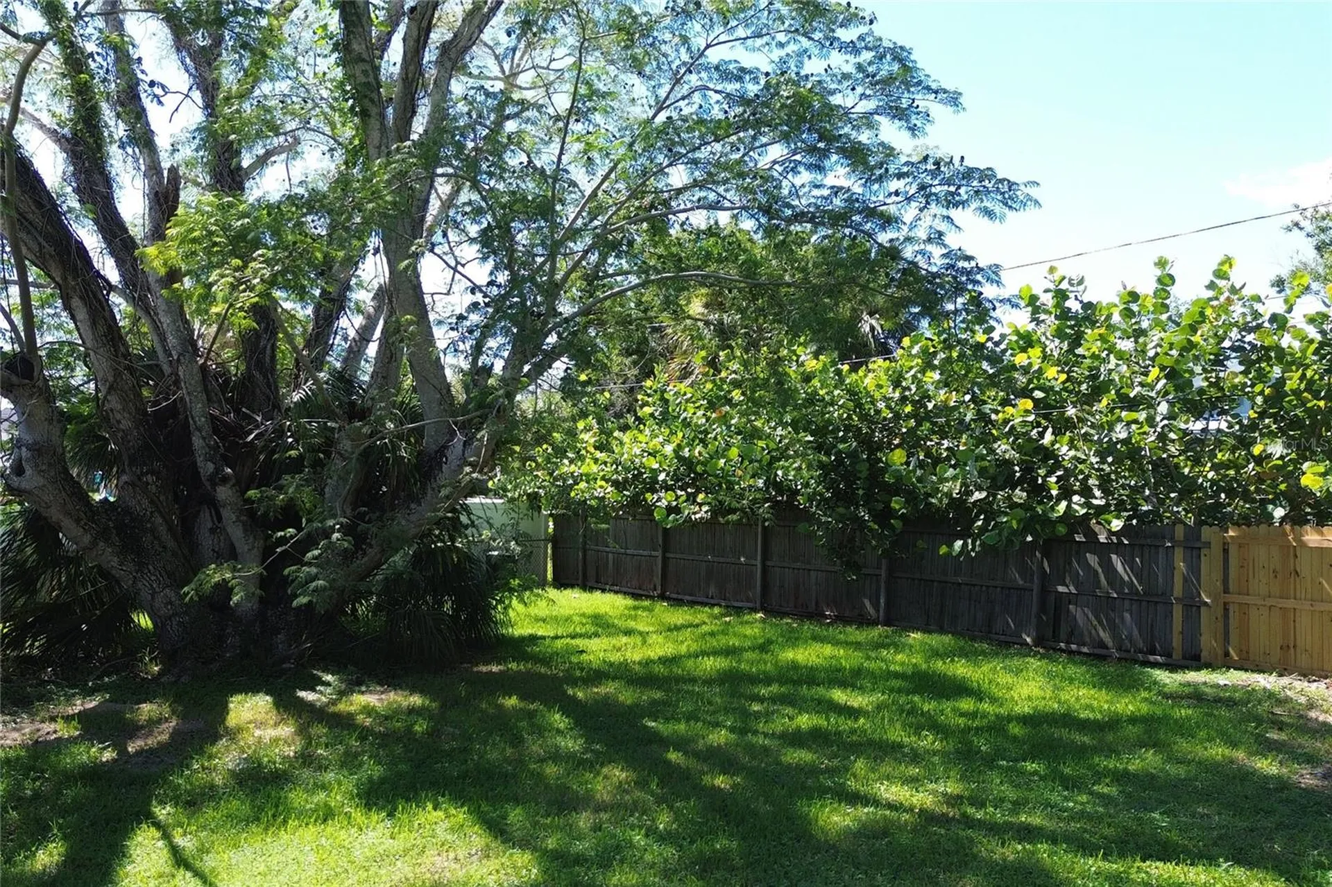 107 E Spruce Street Tarpon Springs FL 34689