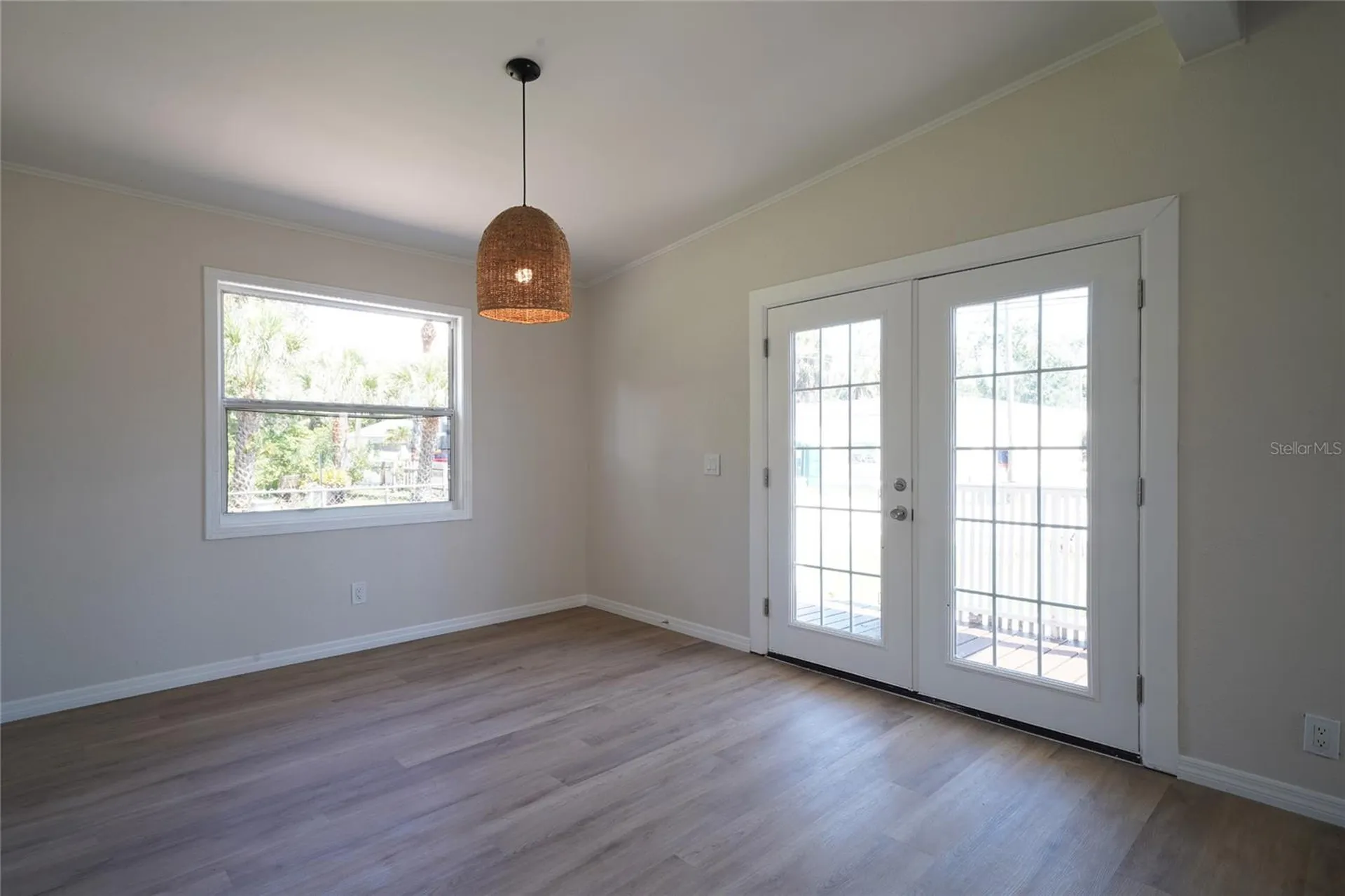 107 E Spruce Street Tarpon Springs FL 34689