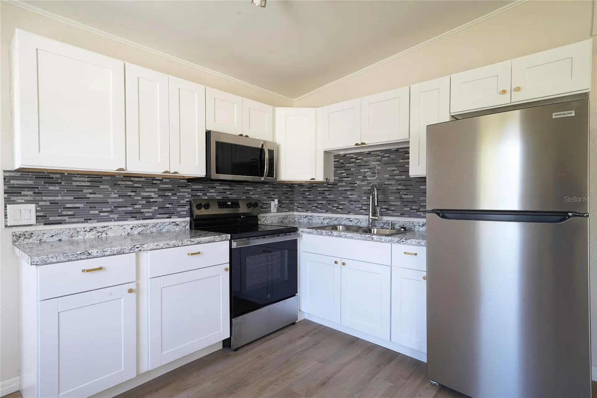 107 E Spruce Street Tarpon Springs FL 34689