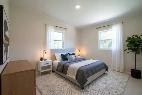 107 E Spruce Street Tarpon Springs FL 34689