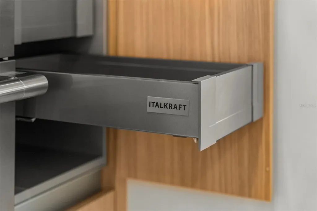 301 Quay Commons Sarasota FL 34236