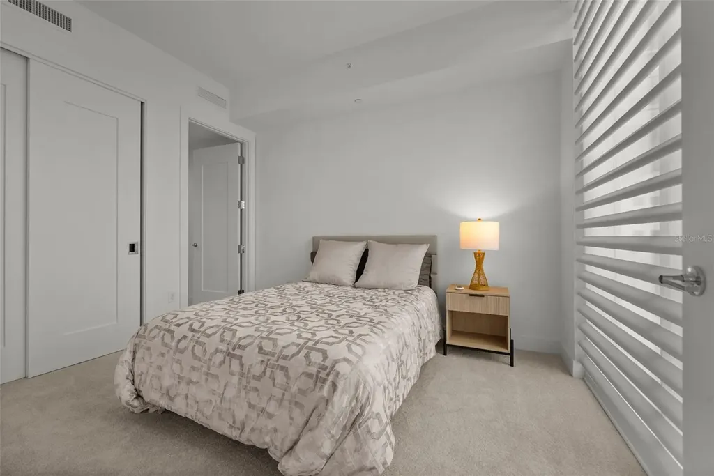 301 Quay Commons Sarasota FL 34236