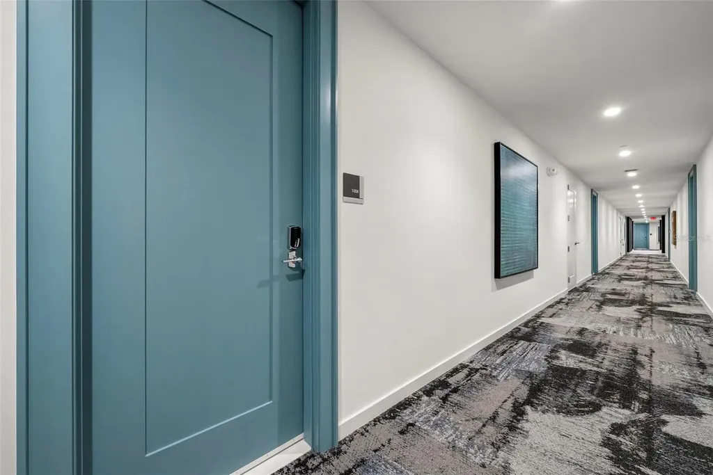 301 Quay Commons Sarasota FL 34236