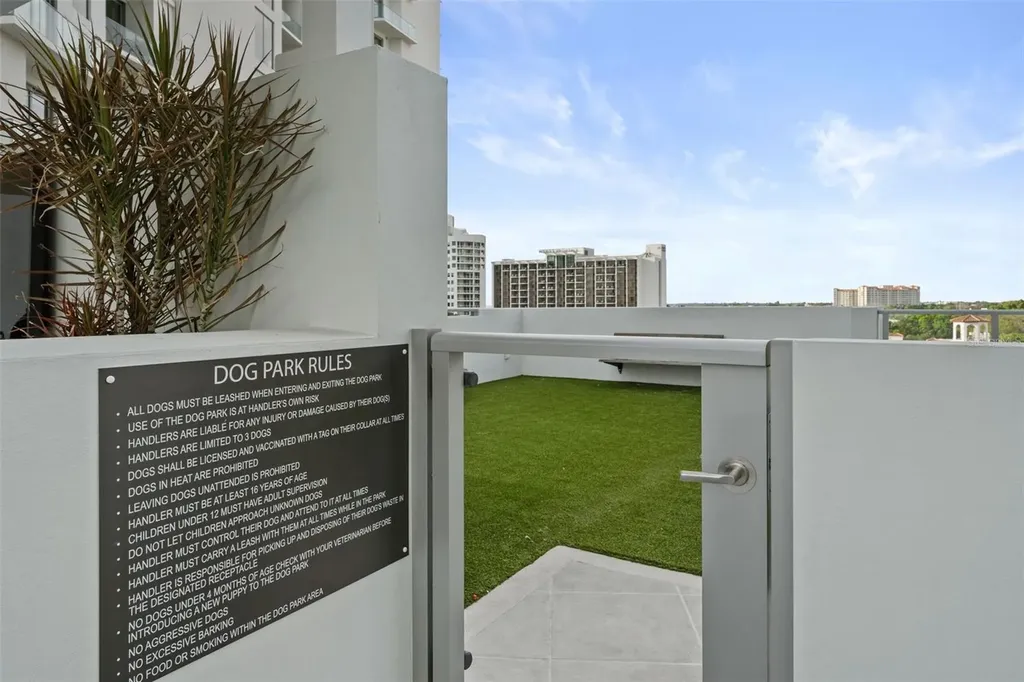 301 Quay Commons Sarasota FL 34236