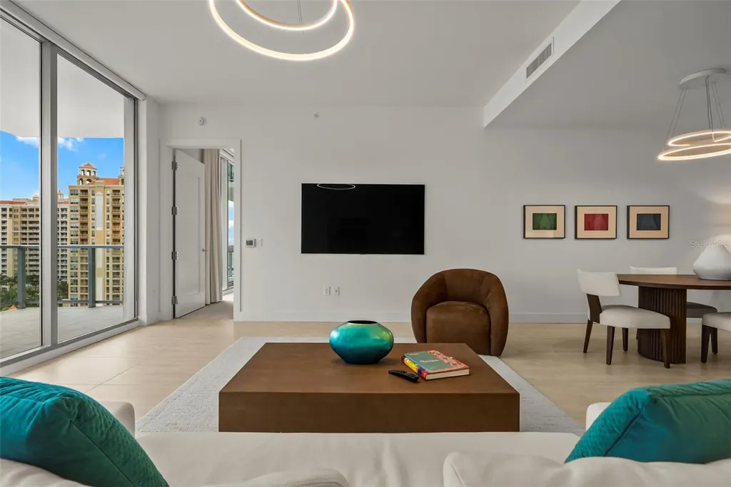 301 Quay Commons Sarasota FL 34236