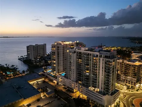 301 Quay Commons Sarasota FL 34236