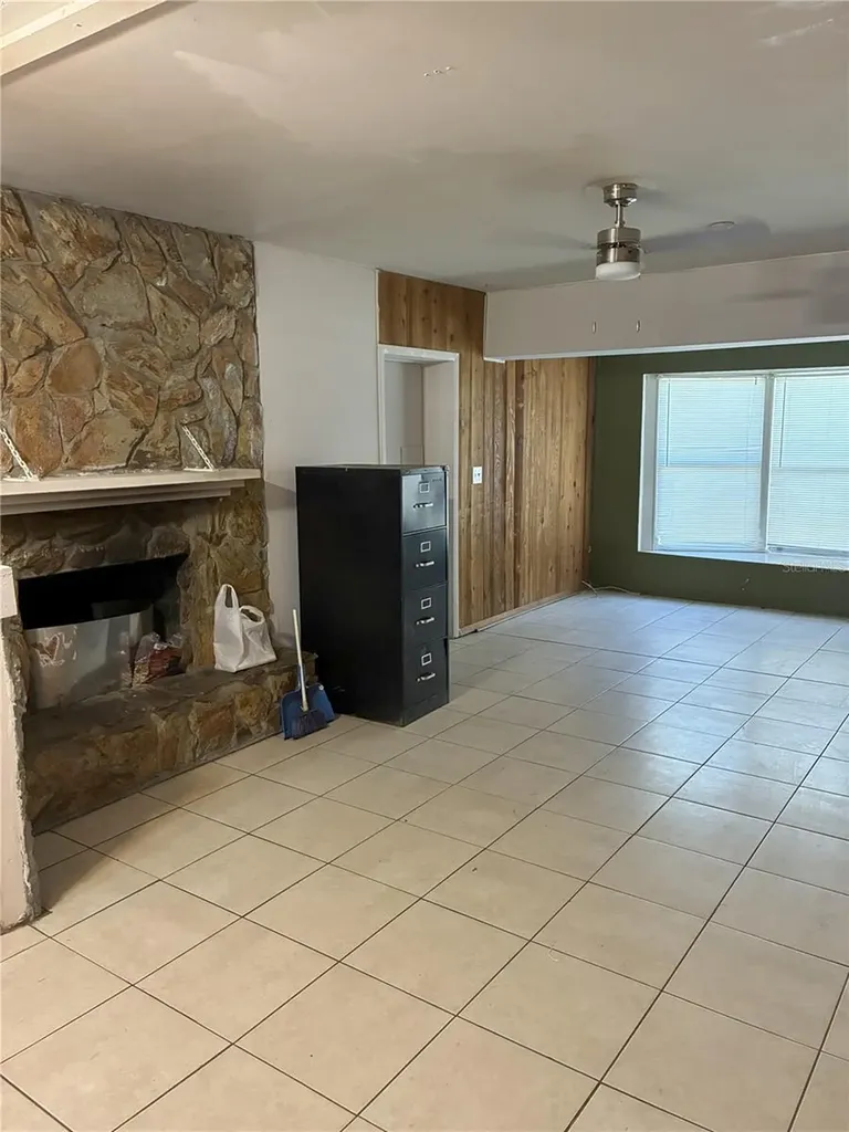 3016 Bloomingdale Avenue Valrico FL 33596