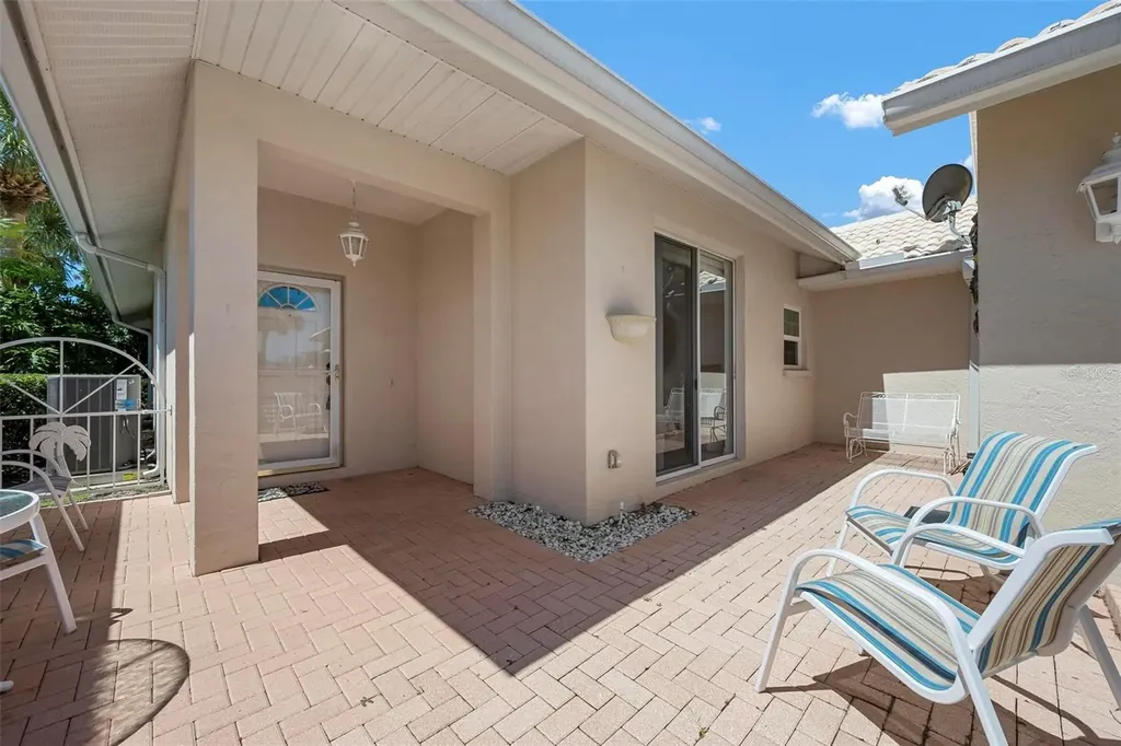 1262 Berkshire Circle Venice FL 34292