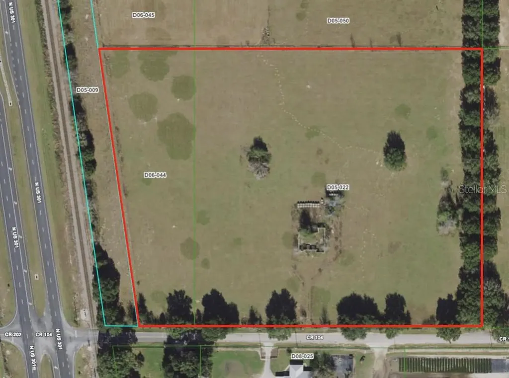 4040 County Road 104 Oxford FL 34484